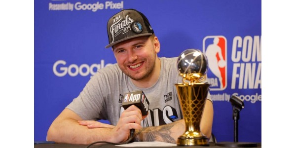 EspañolLos Dallas Mavericks tienen suerte de contar con Luka Dončić EspañolLos Dallas Mavericks tienen suerte de contar con Luka Dončić
